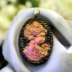 Handmade Crystal Cameo Mold For Resin