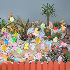 135 Pcs Luminous Mini Resin Animals Kit Accessories Variety Pack Glow Animal Fig
