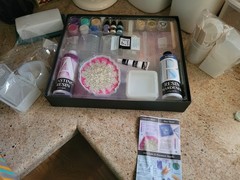 ArtSkills Multicolor Casting Resin & Hardener Kit with Silicone Molds, Pigments
