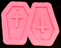 Coffin w/ Cross – Epoxy Resin Silicone Molds – Pendants, Earrings, Charms, Etc.